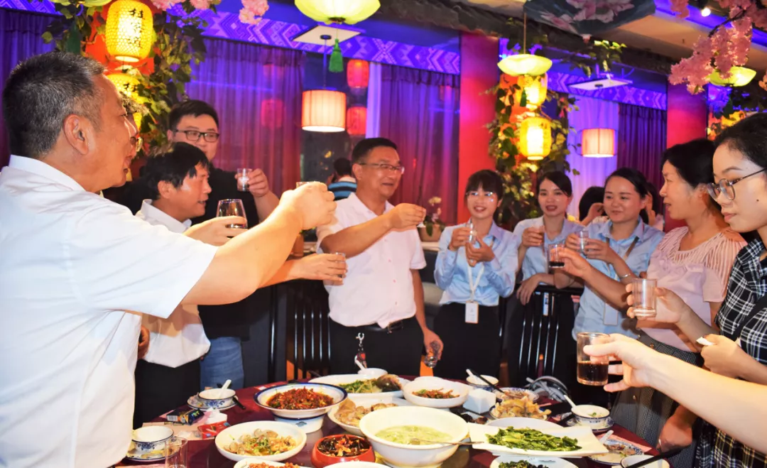 一路同行 至臻浓情——新莱·云峰豪庭答谢晚宴圆满落幕(图13)